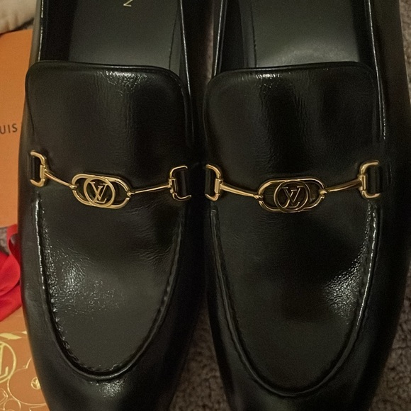 Louis Vuitton dress shoe - Picture 7 of 8